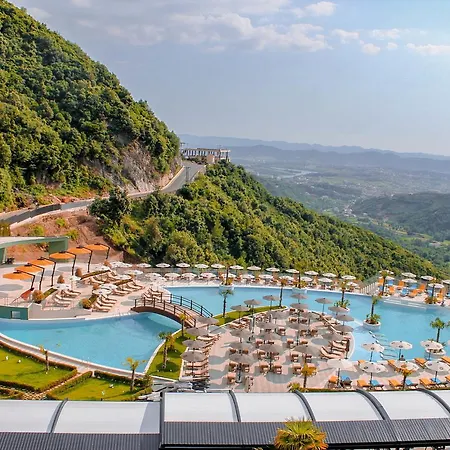 Select Hill Resort-3
