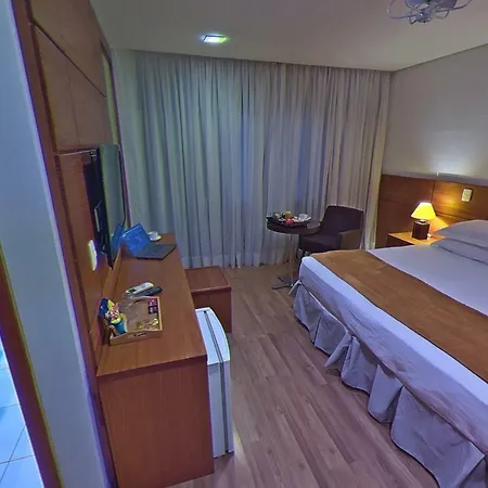 Hotel Shelton-2