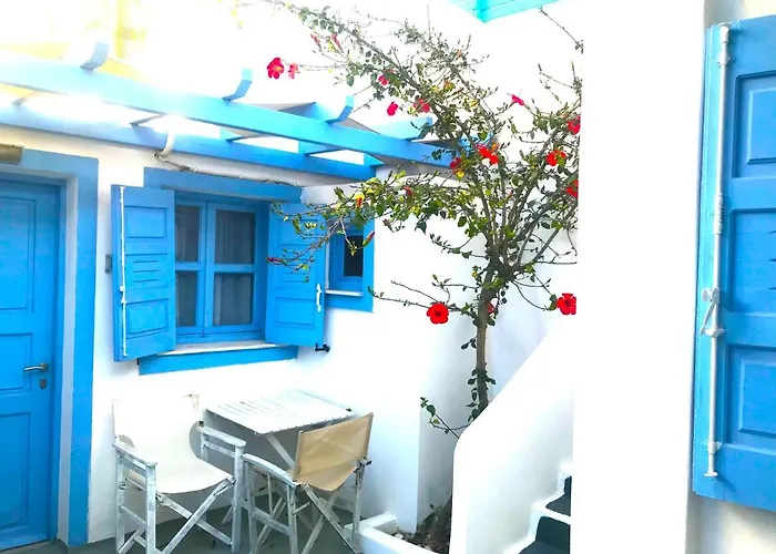 Amelie Hotel Santorini (Adults Only)