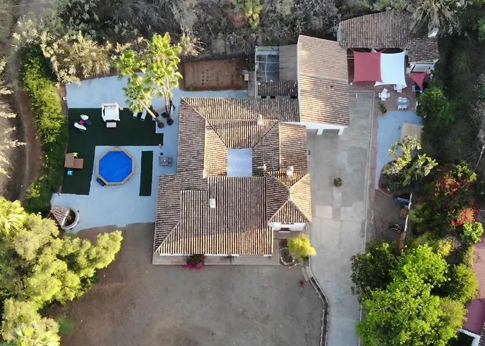 Casa Rural Paloma B&B