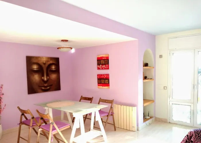 Relax House
