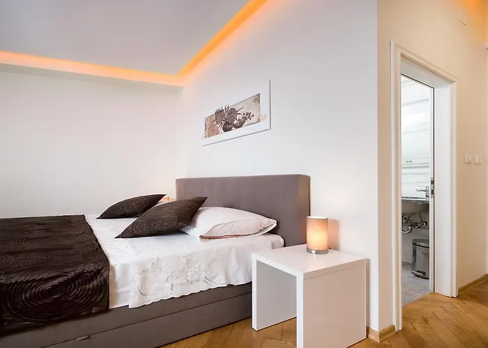 3 sterren hotel: Riva Rooms