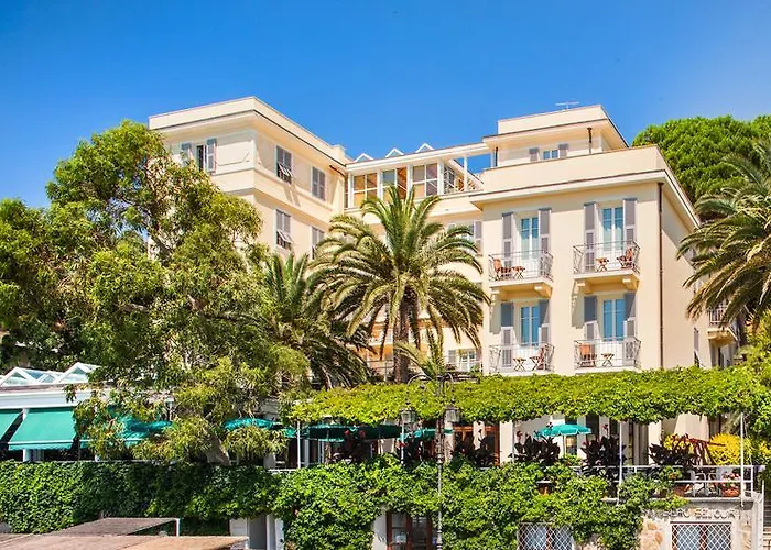 Resort: Hotel Beau Sejour