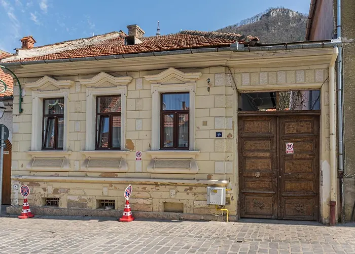 Albert Residence Brasov With Complimentary Parking Off Site