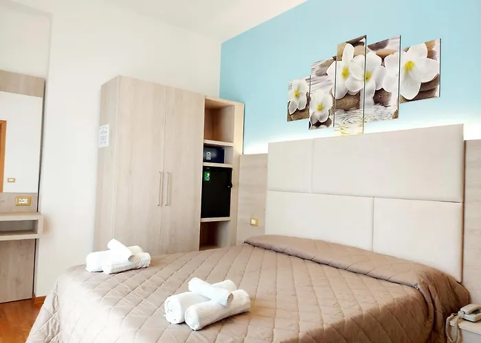 Hotel: Hotel Monica