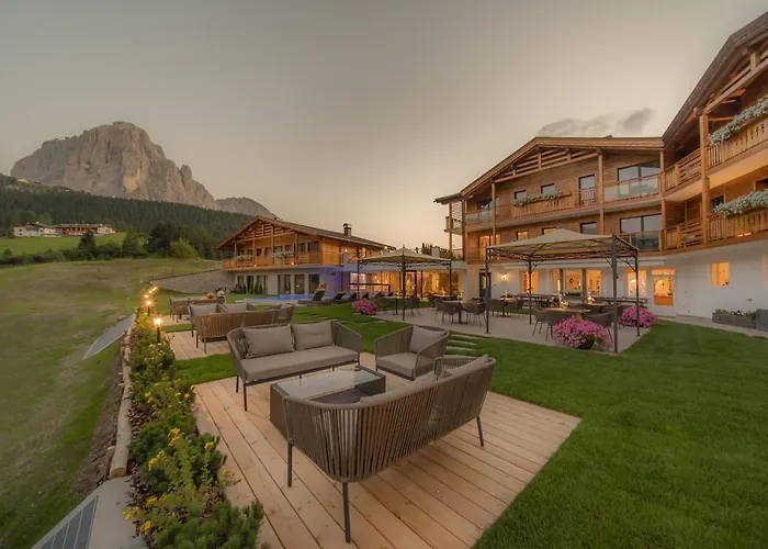 Hotel Jacuzzi: Hotel Rodella