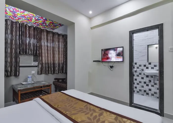 Hotel Aroma- Dadar