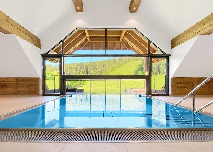 SCHWARZENBACH - Apartments&Rooftop Pool