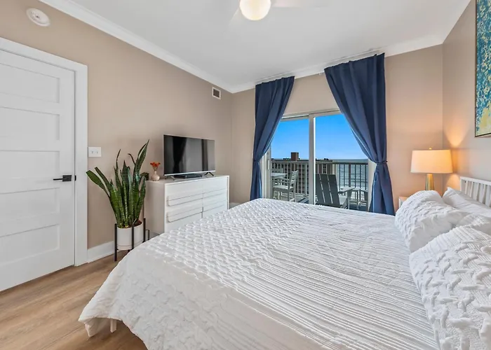 Crystal Tower 904 With Indoor Pool