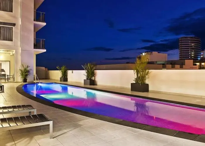 Darwin Luxury Apartment