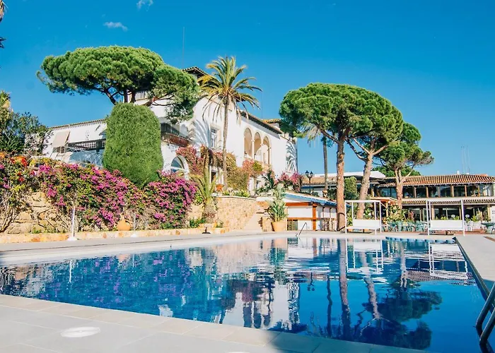 Hotel familiar: Hotel Roger De Flor By Seleqtta