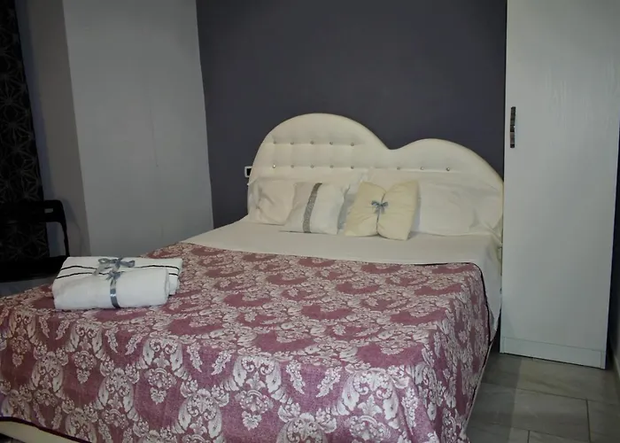 B&B Della Fortuna (Private Room In The Center Of Naples)