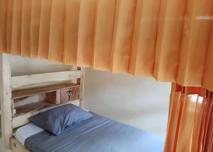 Barracuda Beach Hostel