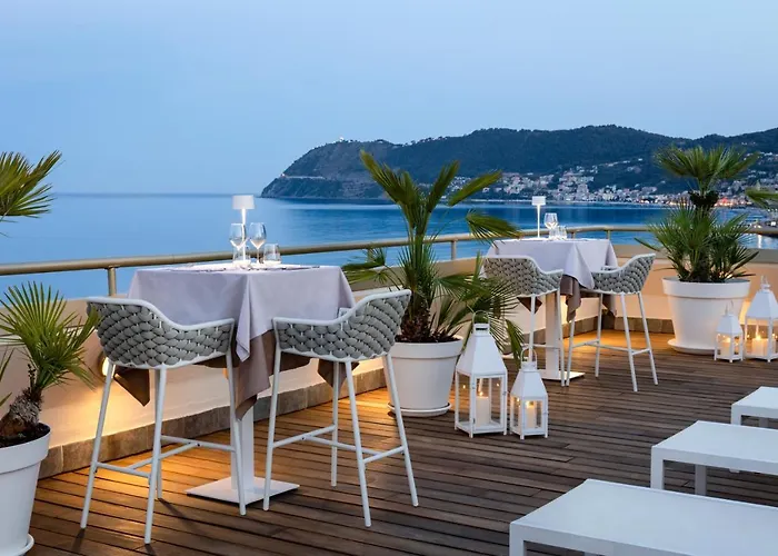 Hotel sulla spiaggia: Grand Hotel Spiaggia