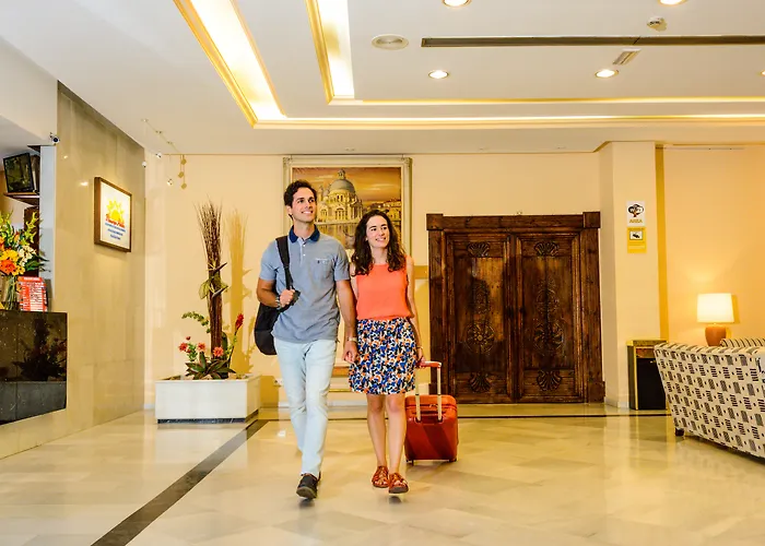 Hotel dichtbij College: Aparthotel Monarque Sultan