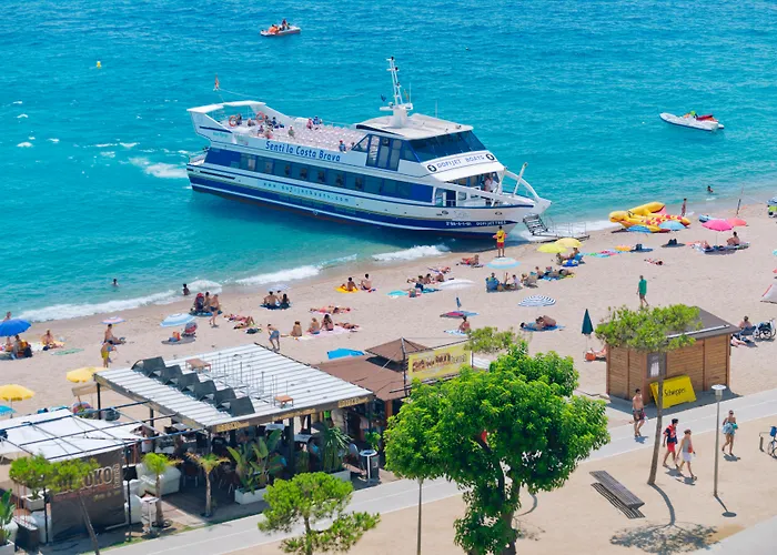 Hotel con piscina: Hotel Sorrabona