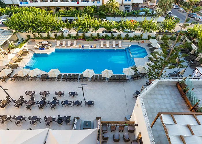 Hotel Am Strand Theartemis Palace