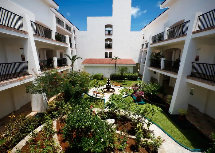 Family Hotel: The Royal Cancun All Suites Resort