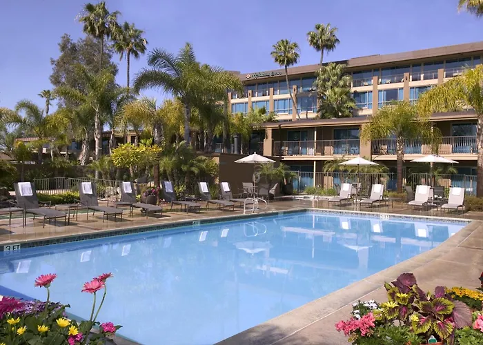Hotel with Tennis: Doubletree By Hilton San Diego Bayside