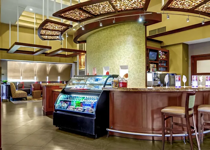 Hyatt Place Cruise Port & Convention Center - Newly Renovated