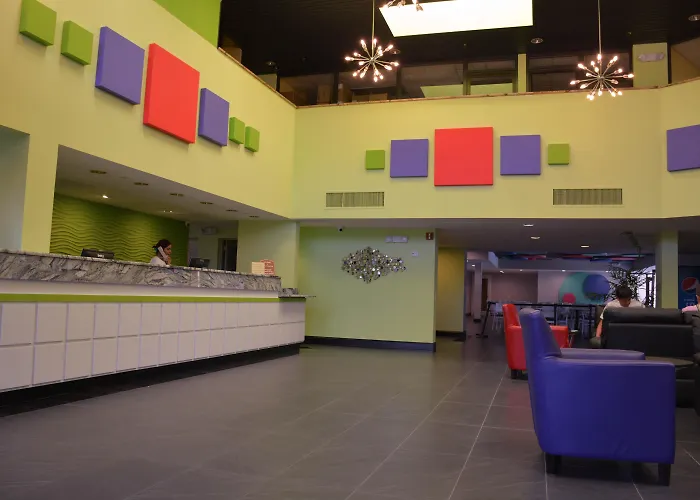 Grand Orlando At Universal Blvd - Shuttle To Theme Parks