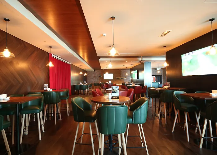 3 star hotel: Holiday Inn Express Dubai Airport By Ihg