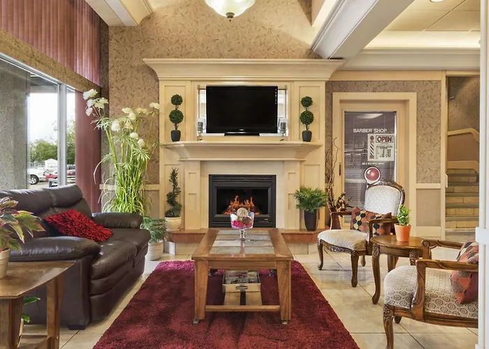 Travelodge By Wyndham Edmonton East