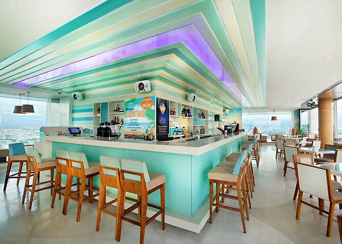 A La Carte Da Nang Beach