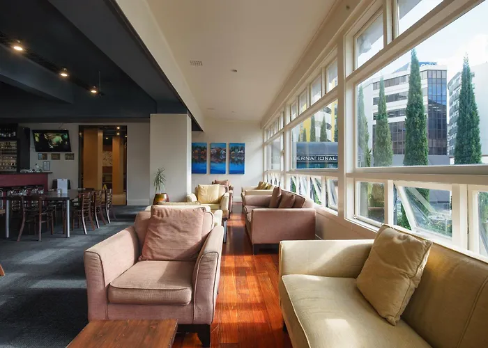 Kiwi International Hotel