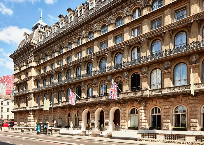 The Clermont London, Victoria