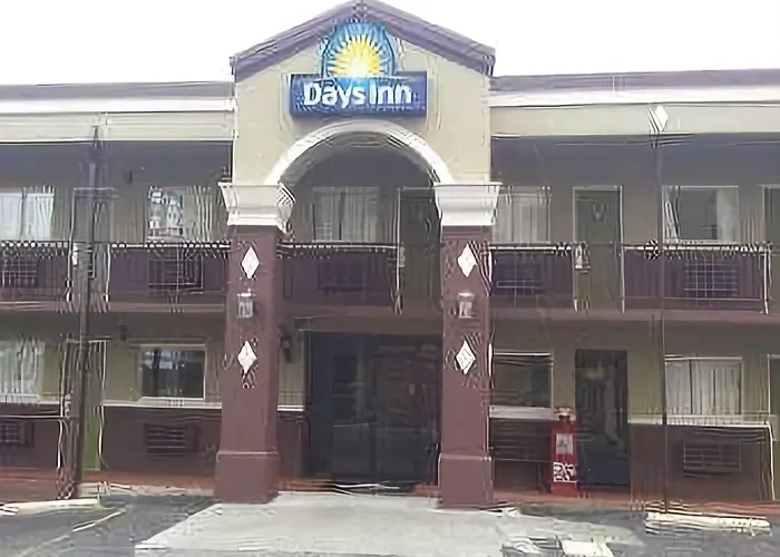 Motel: Days Inn By Wyndham Hot Springs