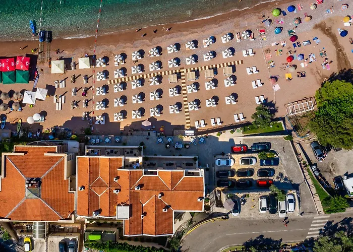 Hotel California By Aycon (Adults Only)