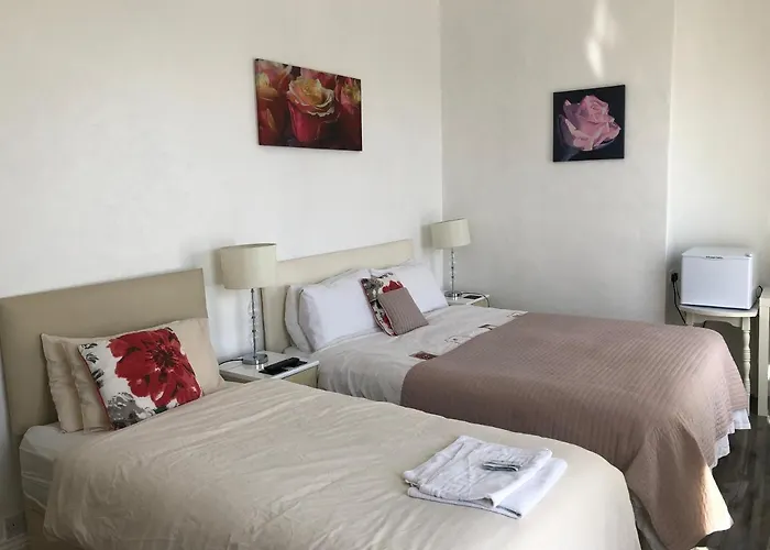 Admiral Guest House