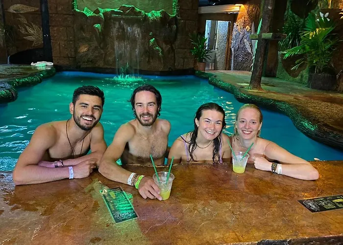Arenal Poshpacker Boutique Urban Tropical Hotel