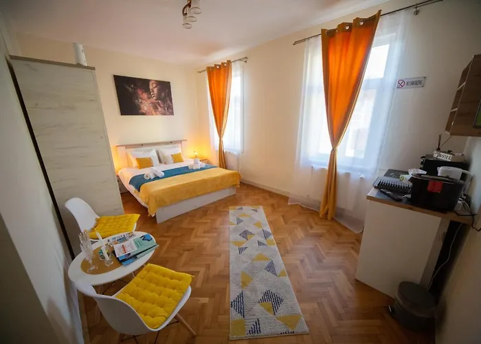 Happy Mood Apartments