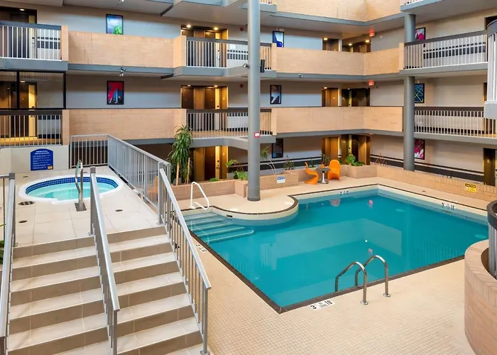 Best Western Plus Village Park Inn