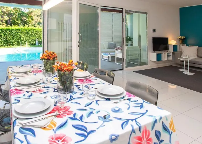 Villa Riva Beachfront