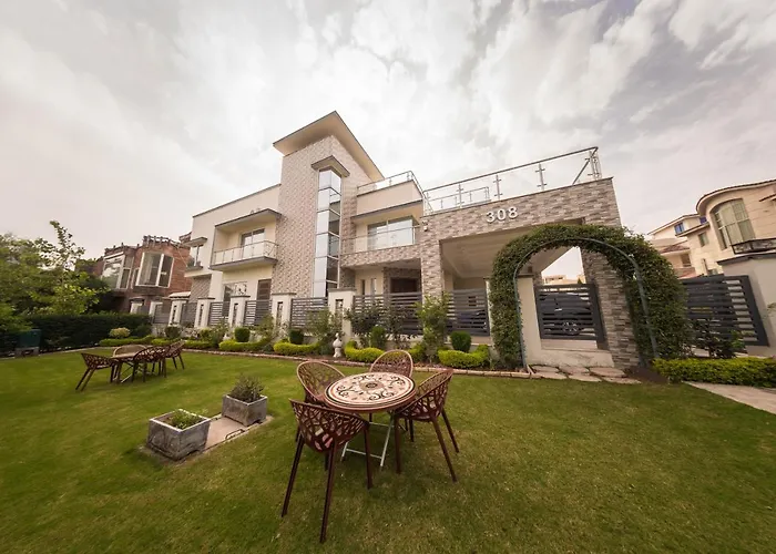 Canadian Inn Islamabad