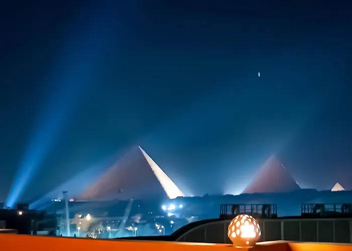 Grand Pyramids In