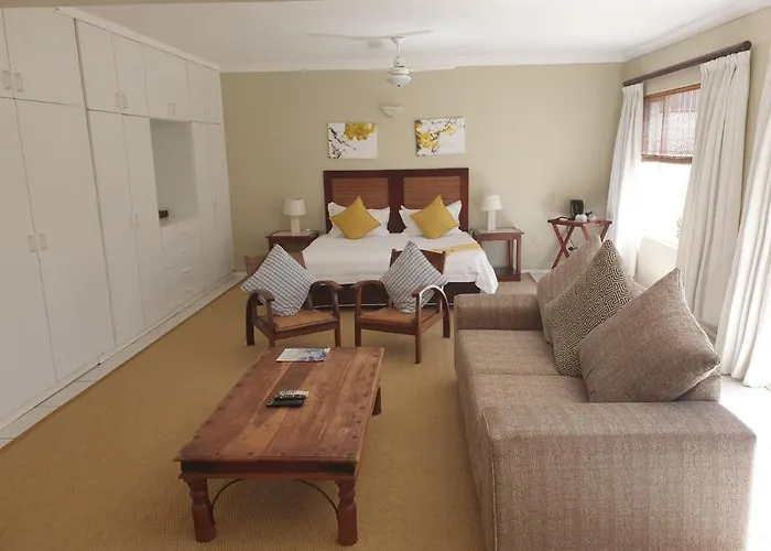 Ingwe Manor Guesthouse