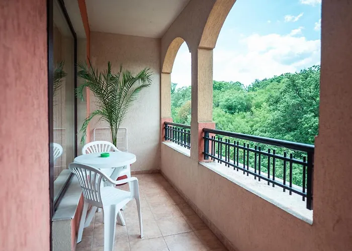 Cheap hotel: Hotel Paradise Green Park