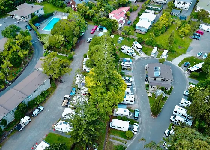Family Friendly Hotels Touchwood Motor Inn & Inner City Camping Ground