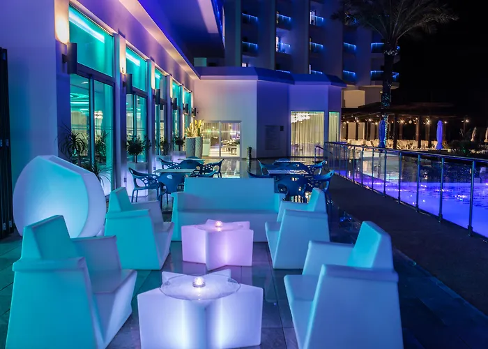 Family Hotel: Vassos Nissi Plage Hotel & Spa