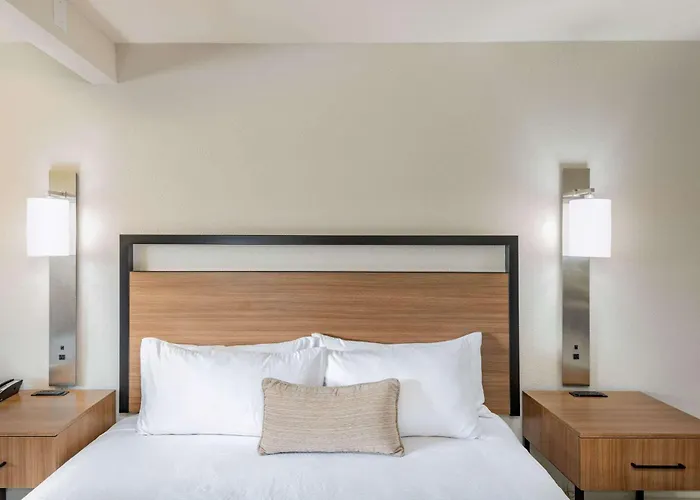 Self catering: Wyndham Garden San Diego