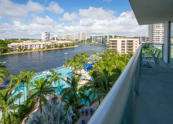 Resorts Guide Doubletree Hollywood Beach