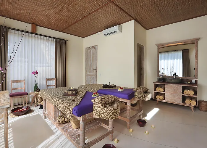 Luxury hotel only: Pramana Watu Kurung