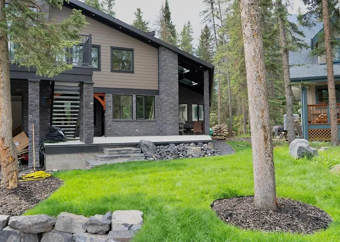 Romantic Luxury Retreat With Private Sauna & Spa, Pet Friendly, Elkside Hideout B&B