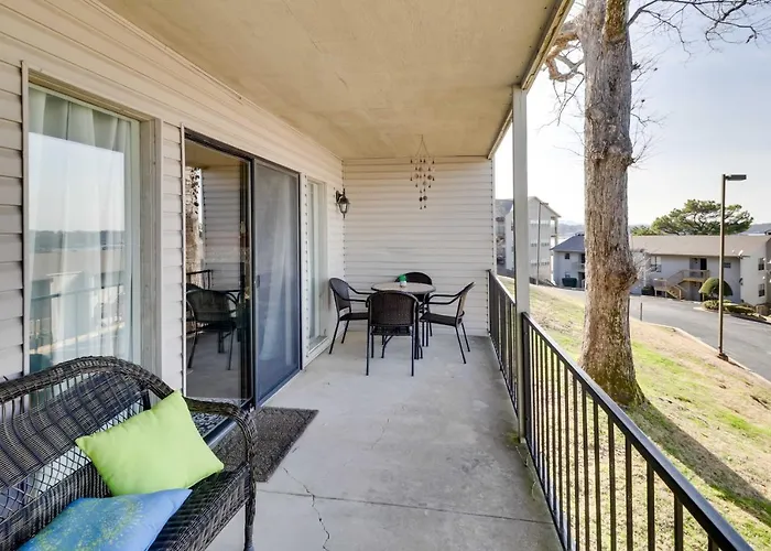 Cozy Lake Hamilton Condo With Balcony And Pool Access!