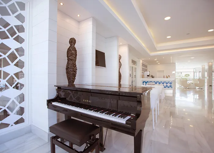 Mar Hotels Playa De Muro Suites