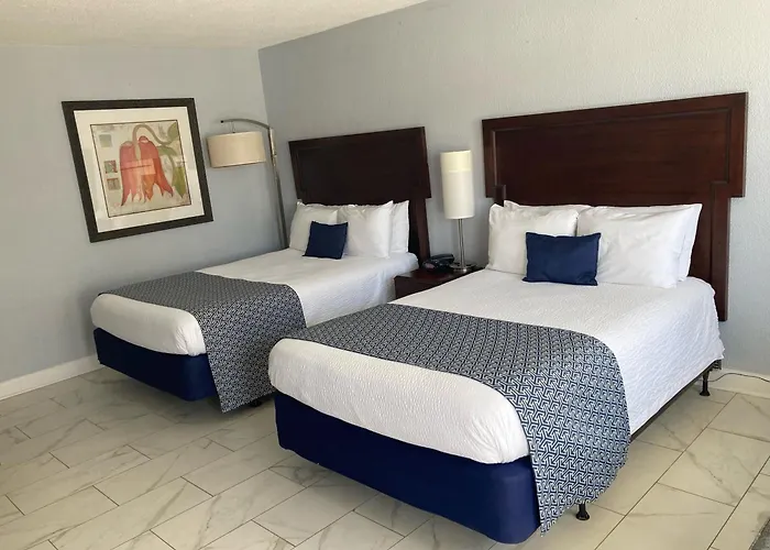 Motels Edgewater Inn